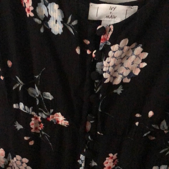 Button dress - Picture 3 of 6